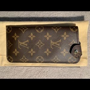 Louis Vuitton Sunglasses Case MM